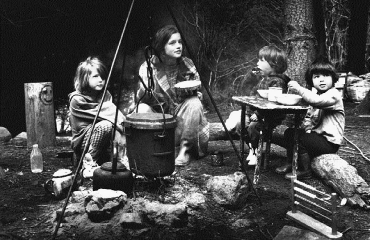 Children at Tinker's Bubble